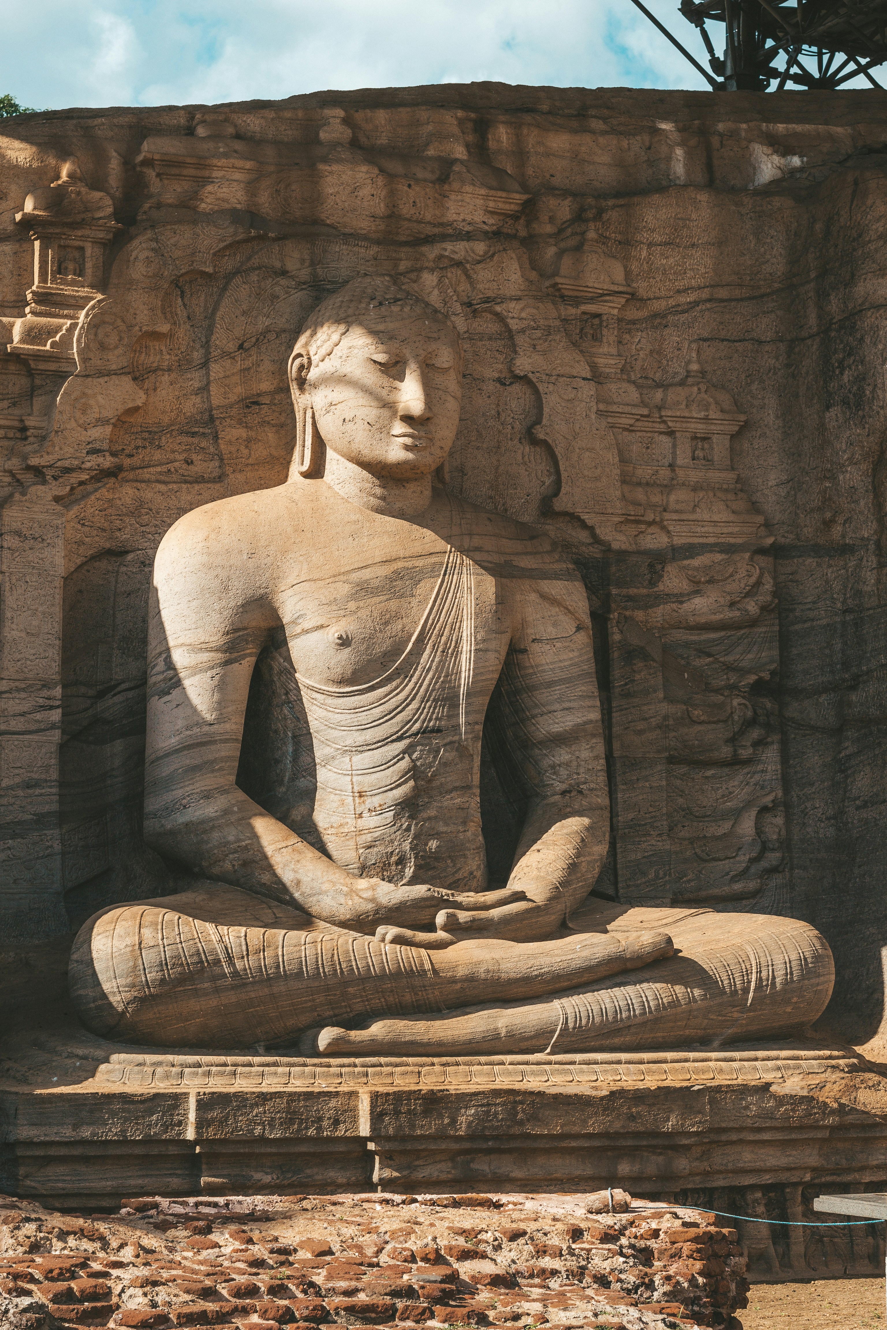 Polonnaruwa Sehenswürdigkeiten: Buddha-Statuen und historische Stätten